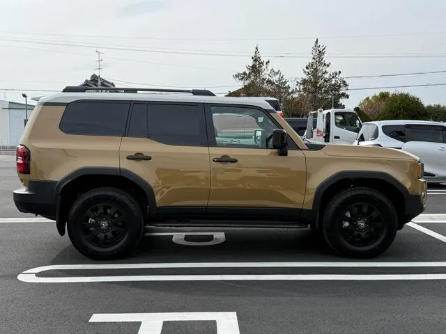Toyota LAND CRUISER 250 ZX FIRST EDITION 2024 — миниатюра 3