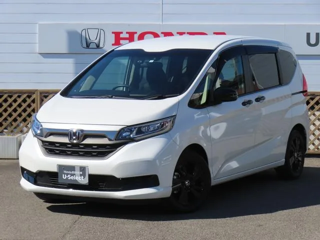 Honda FREED HYBRID HYBRID G BLACK STYLE 2023 — фото 1, купить с доставкой в Москву
