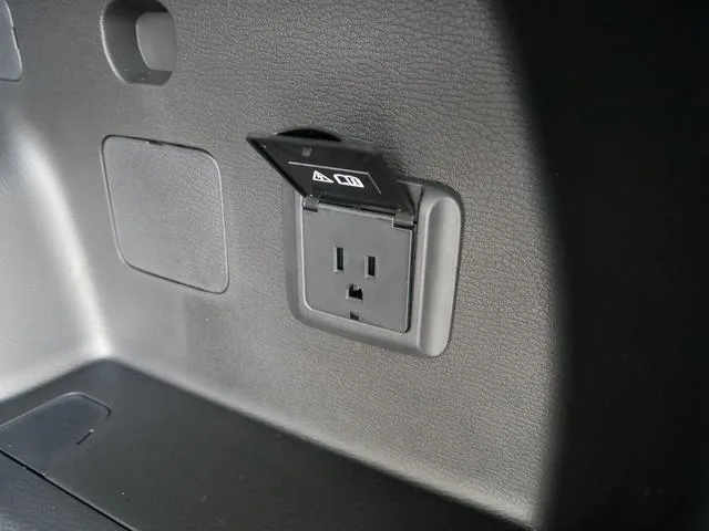 Mitsubishi OUTLANDER PHEV P 2024 — миниатюра 5