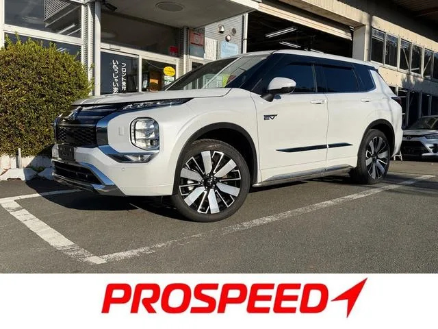 Mitsubishi OUTLANDER PHEV P EXECUTIVE PACKAGE 2025 — фото 1, купить с доставкой в Москву