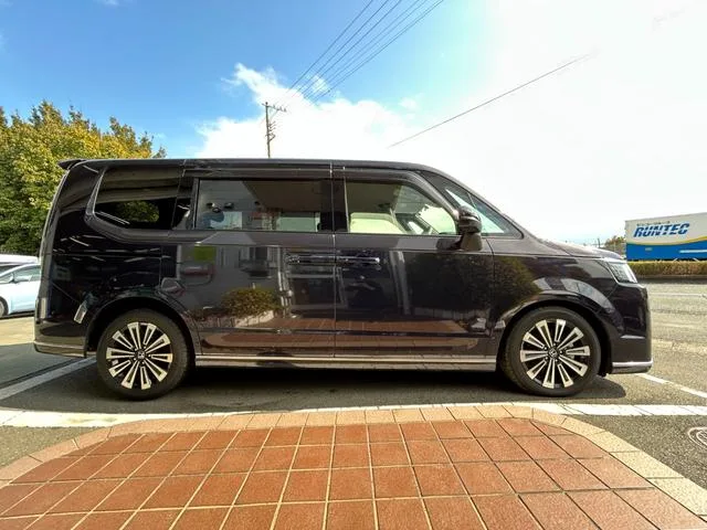 Honda STEPWAGON E:HEV SPADA PREMIUM LINE 2025 — миниатюра 2