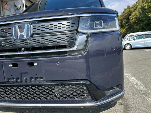 Honda STEPWAGON E:HEV SPADA PREMIUM LINE 2025 — миниатюра 4