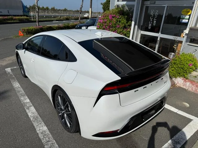 Toyota Prius Z 2024 — миниатюра 3