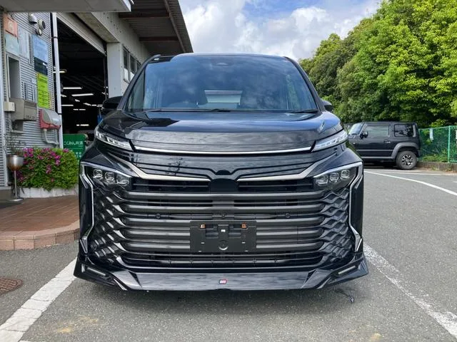 Toyota VOXY HYBRID S-Z 2023 — миниатюра 3