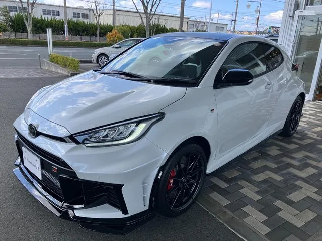 Toyota GR YARIS RZ HIGH PERFORMANCE 2025 — миниатюра 2