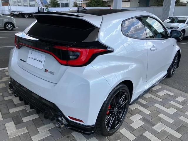 Toyota GR YARIS RZ HIGH PERFORMANCE 2025 — миниатюра 3
