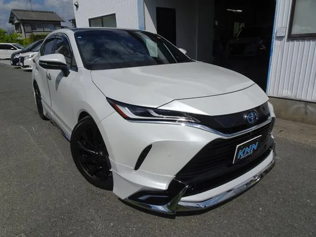 Toyota HARRIER HYBRID Z LEATHER PACKAGE 2024 — фото 1, купить с доставкой в Москву