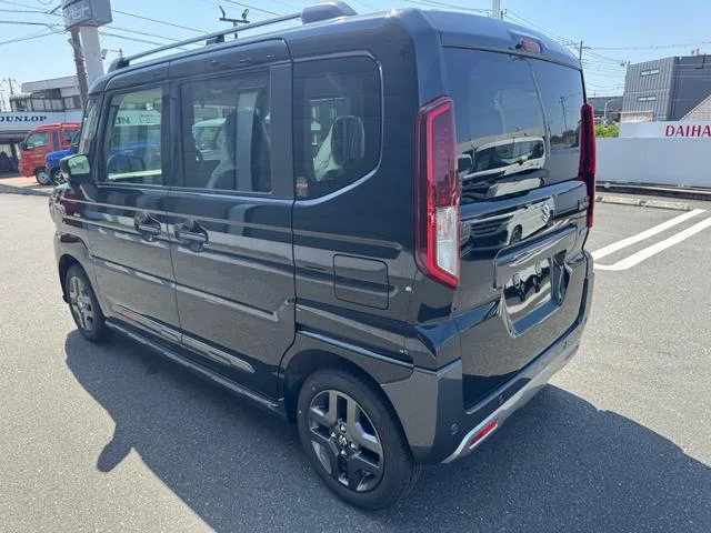 Suzuki SPACIA GEAR HYBRID XZ 2026 — миниатюра 4