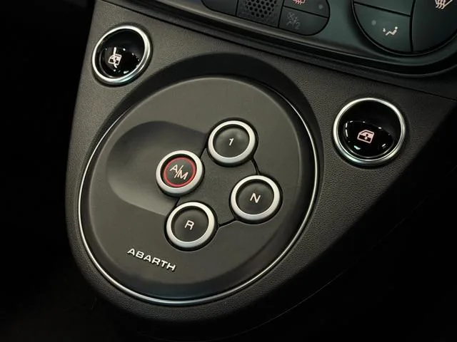 Abarth ABARTH 595 COMPETIZIONE 2022 — миниатюра 3