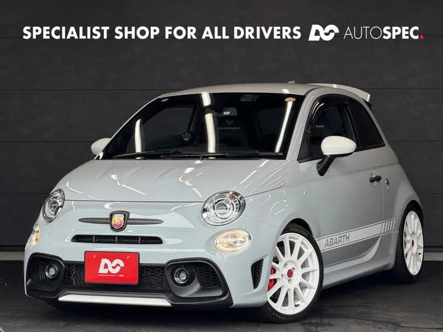 Abarth ABARTH 695 ESSEESSE BASE GRADE 2022 — фото 1, купить с доставкой в Москву