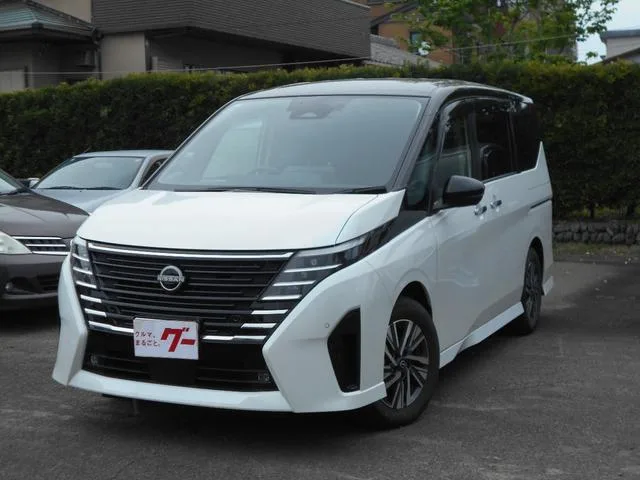 Nissan SERENA HIGHWAY STAR V 2023 — фото 1, купить с доставкой в Москву