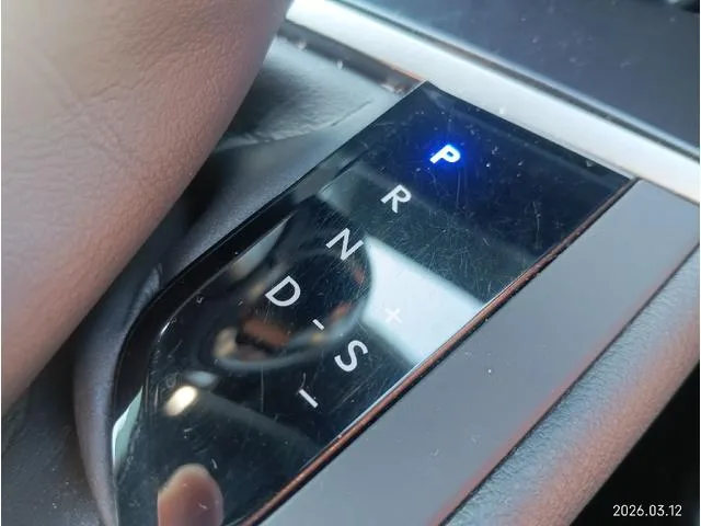 Lexus UX UX250H VERSION L 2023 — миниатюра 2