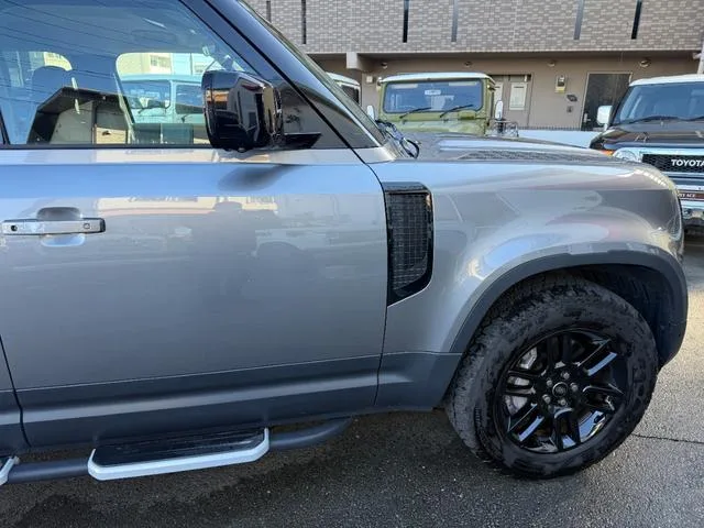 Land Rover Defender 110S D300 2023 — миниатюра 5