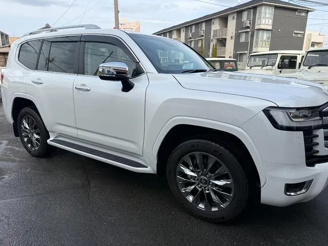 Toyota Land Cruiser ZX 2023 — миниатюра 3