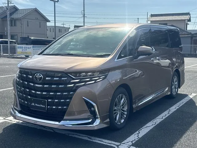 Toyota ALPHARD HYBRID Z 2025 — фото 1, купить с доставкой в Москву