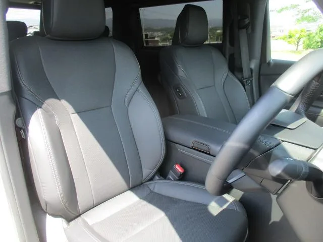 Toyota Alphard Z 2023 — миниатюра 5