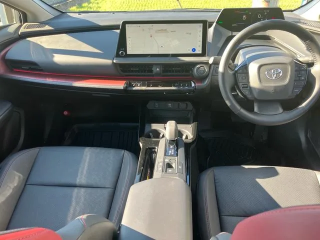 Toyota Prius Z 2023 — миниатюра 5