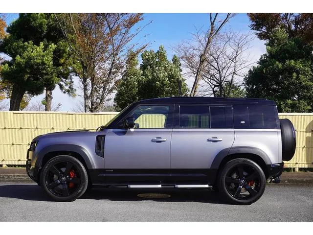 Land Rover Defender 110X D300 2023 — миниатюра 2