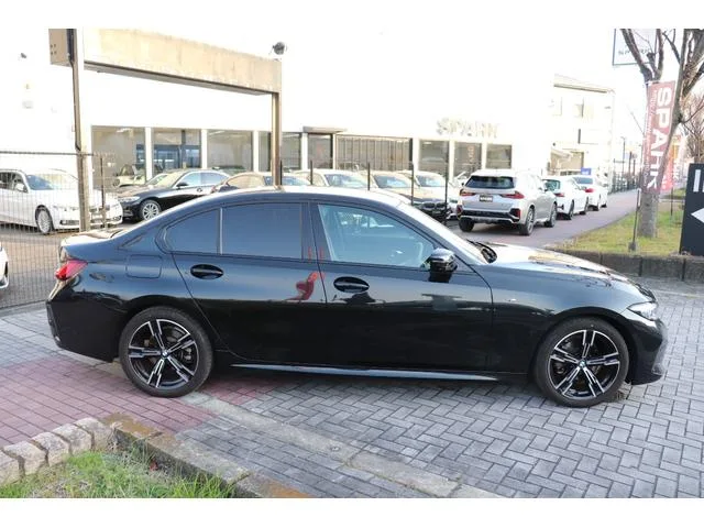 BMW 3 Series 318i M-SPORT 2023 — миниатюра 2