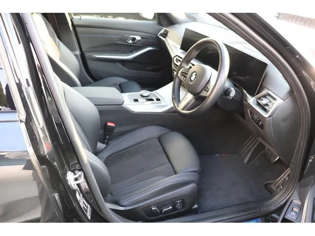 BMW 3 Series 318i M-SPORT 2023 — миниатюра 3