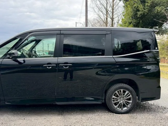 Toyota VOXY HYBRID S-Z 2023 — миниатюра 3