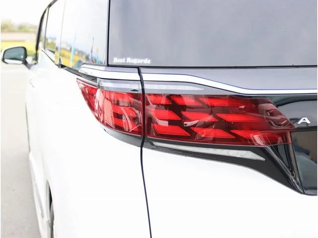 Toyota ALPHARD HYBRID EXECUTIVE LOUNGE 2024 — миниатюра 4