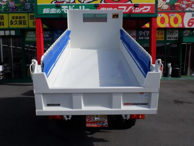 Hino DUTRO BASEGRADE 2025 — миниатюра 3