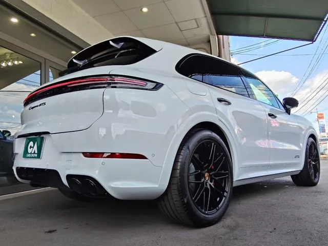 Porsche Cayenne GTS 2026 — миниатюра 3