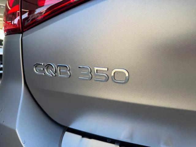 Mercedes-Benz EQB EQB350 4MATIC AMG LEATHER EXCLUSIVE PACKAGE 2025 — миниатюра 3