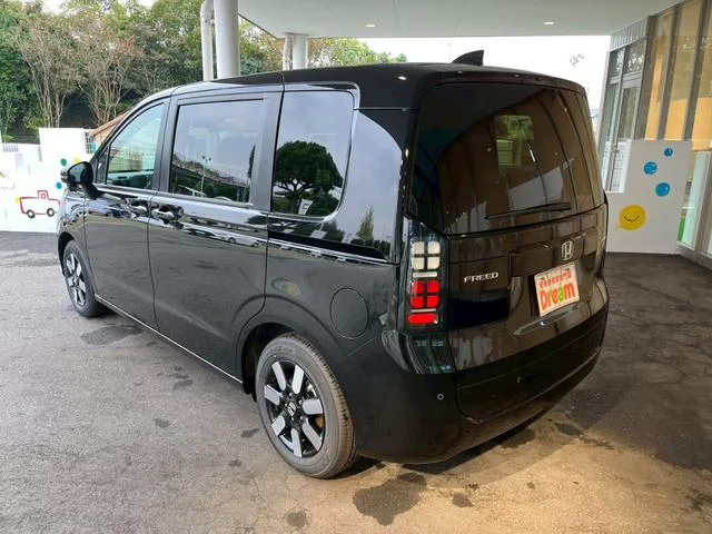 Honda FREED E:HEV AIR EX 2025 — миниатюра 3