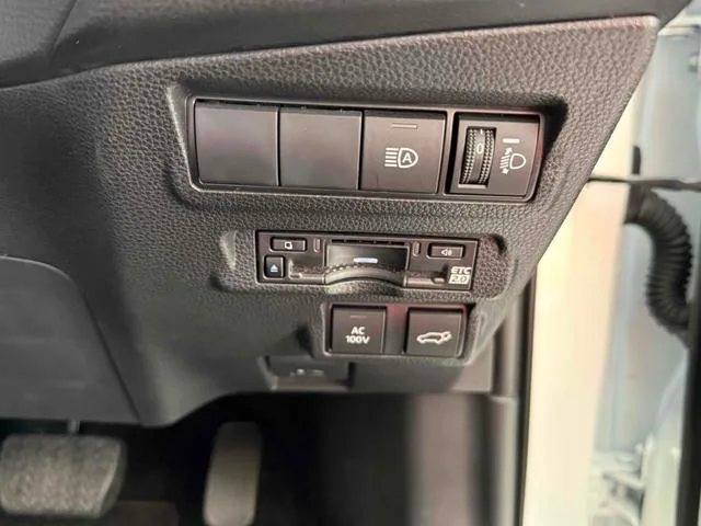 Toyota CorollaCross HYBRID Z 2024 — миниатюра 2