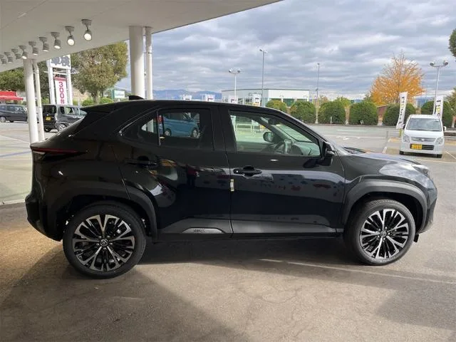 Toyota YARIS CROSS Z 2025 — миниатюра 3