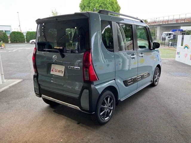 Daihatsu TANTO FUN CR0SS 2025 — миниатюра 5