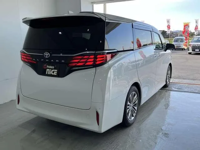 Toyota Alphard Z 2023 — миниатюра 4