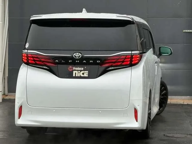 Toyota Alphard Z 2023 — миниатюра 4