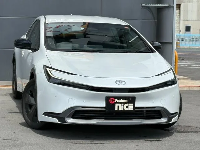 Toyota Prius U 2023 — миниатюра 2