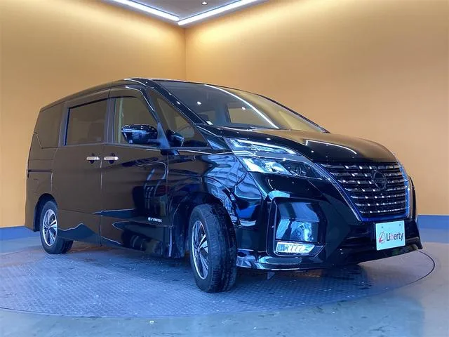 Nissan SERENA E-POWER HIGHWAY STAR V 2022 — миниатюра 3