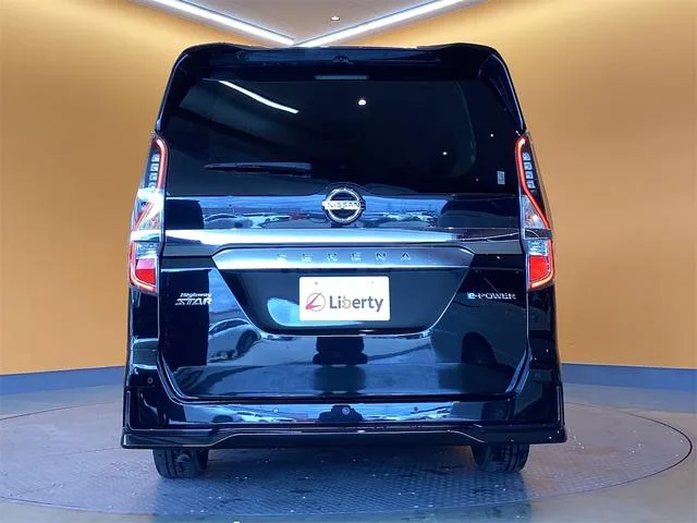 Nissan SERENA E-POWER HIGHWAY STAR V 2022 — миниатюра 4