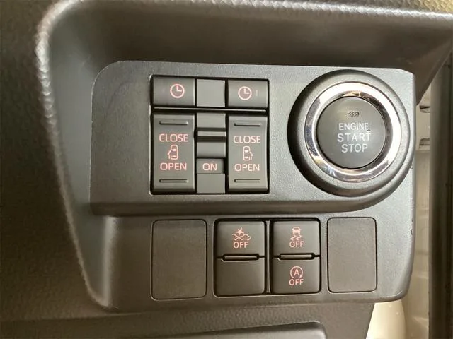Toyota ROOMY CUSTOM G 2025 — миниатюра 2