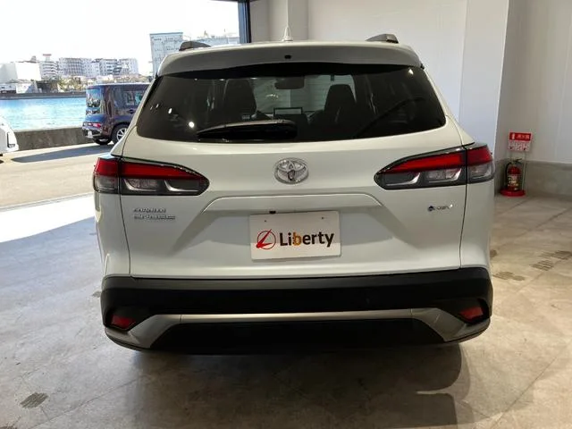 Toyota CorollaCross HYBRID Z 2023 — миниатюра 5