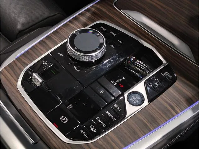 BMW X7 X DRIVE 40D EXCELLENCE 2023 — миниатюра 3
