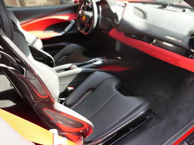 Ferrari 296GTB BASE GRADE 2024 — миниатюра 2