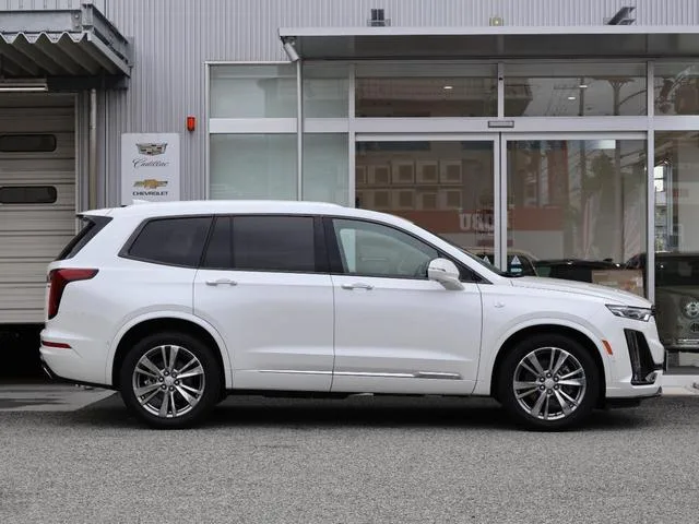 Cadillac CADILLAC XT6 PLATINUM 2023 — миниатюра 2