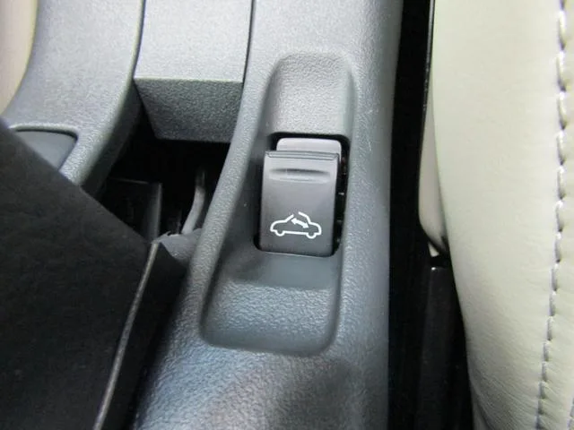 Daihatsu COPEN 20TH ANNIVERSARY EDITION 2023 — миниатюра 4