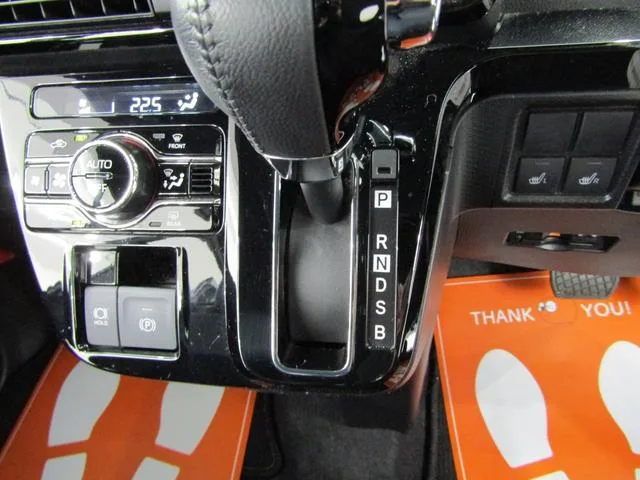 Daihatsu TANTO CUSTOM RS 2023 — миниатюра 4