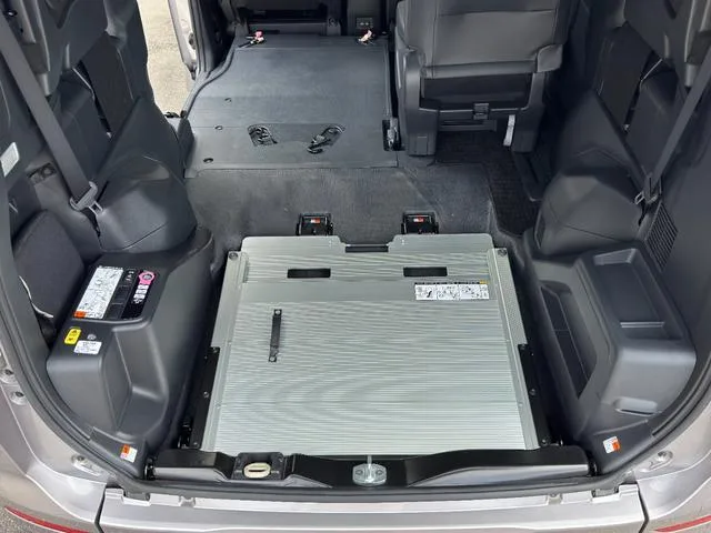 Toyota VOXY HYBRID S-G 2023 — миниатюра 4