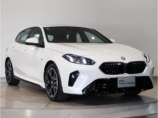 BMW 1 Series 120 M SPORT 2024 — миниатюра 4