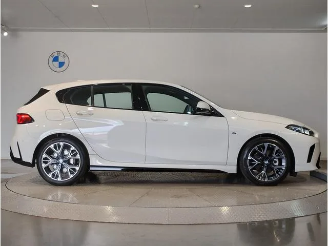 BMW 1 Series 120 M SPORT 2024 — миниатюра 5