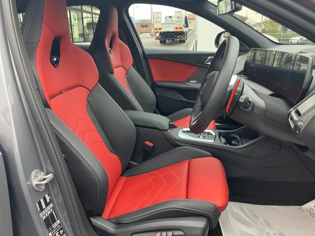BMW 1 Series M135 XDRIVE 2025 — миниатюра 4