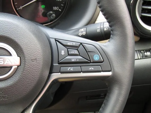 Nissan Kicks X TWO TONE INTERIOR EDITION 2025 — миниатюра 4